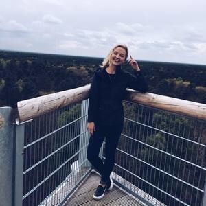 Meet your Posher, Maddie